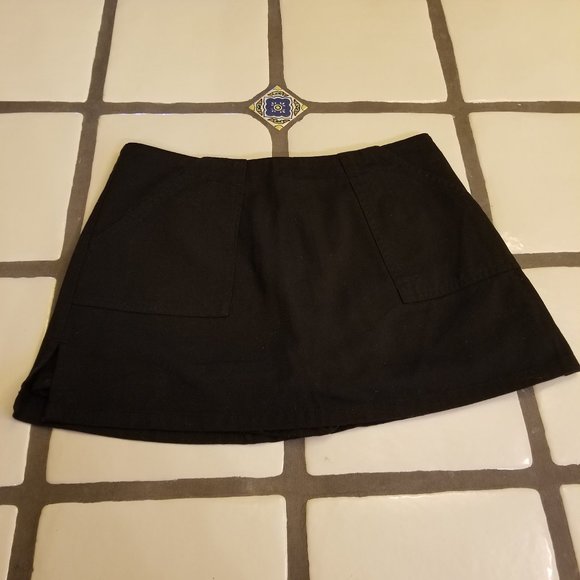 SmartSet Black Mini Skort - Picture 1 of 9